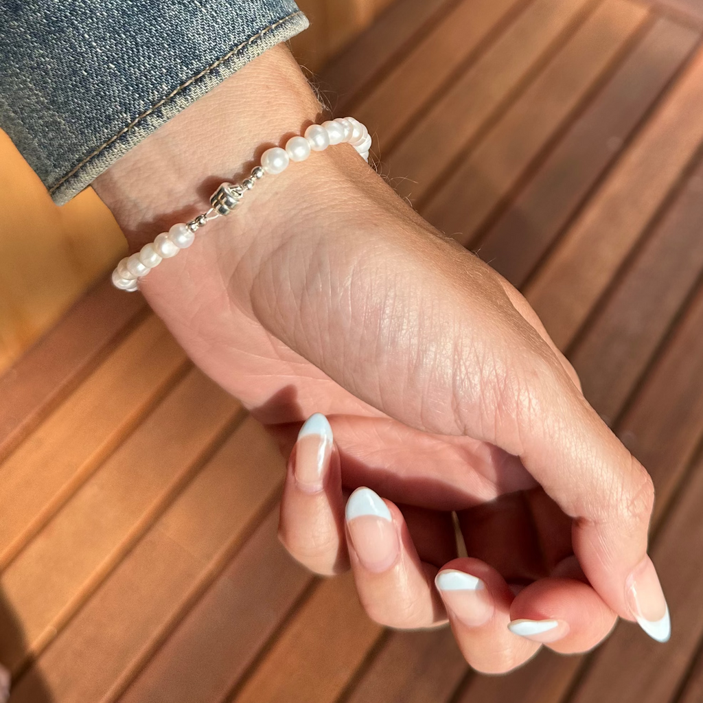 Samantha Pearl & Trade Bead Bracelet